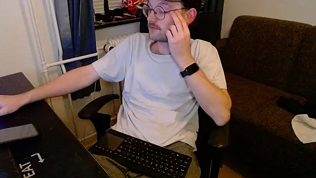 ChefDeLust online show from November 5, 6:10 pm