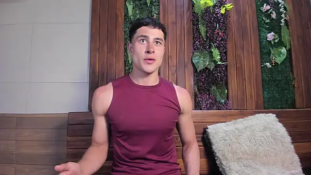 AustinJones  online show from April 8, 7:55 pm