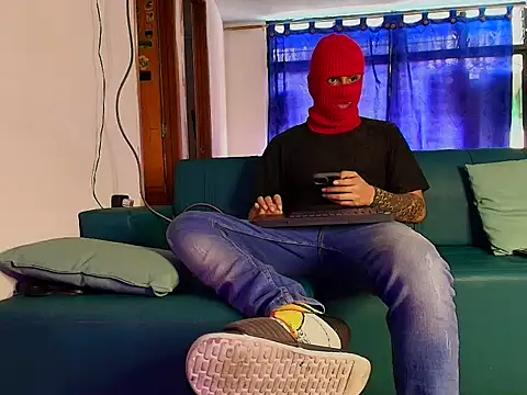 Warmteam777 online show from November 29, 5:04 pm