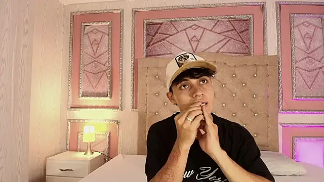 Dani rivass online show from March 4, 3:13 am