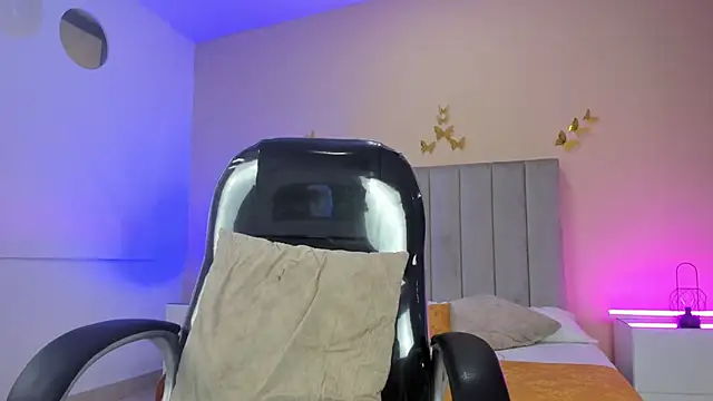 Nascary Fox online show from April 16, 12:27 pm