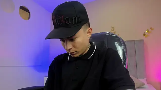 Nascary Fox online show from April 11, 12:52 pm