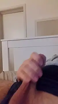 NewJoiner online show from November 29, 3:19 am