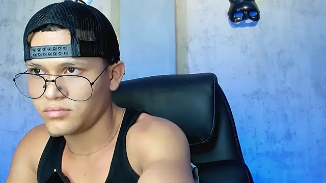 Snapshot of Manuel_FPG chatting on October 9, 10:25 pm Manuel FPG online show from October 9, 10:25 pm