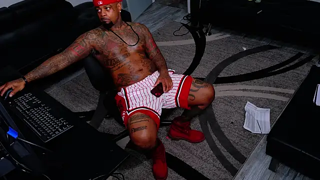SLANGONDEMHOES online show from May 20, 12:01 pm