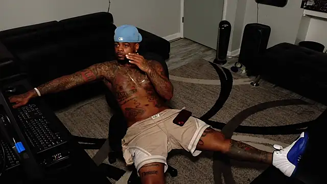 SLANGONDEMHOES online show from February 9, 7:24 am