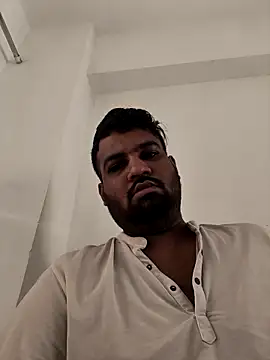 vinay smalldick online show from April 16, 1:38 am