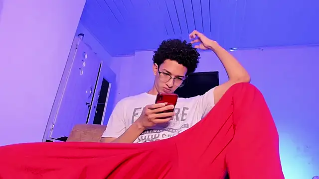 Cj davis  online show from April 7, 2:22 am