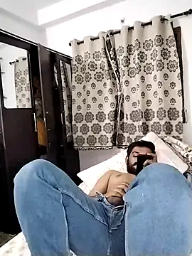 avi007p online show from March 11, 8:49 pm