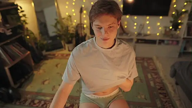 RusBradPitt online show from April 8, 2:26 pm