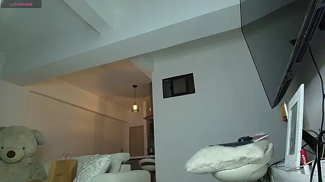 brunothompson3 online show from November 17, 3:31 am