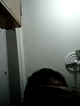 vardh033 online show from March 6, 5:48 am