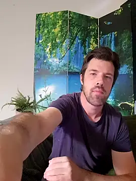 welcome-to-the-jungle online show from August 5, 8:19 am