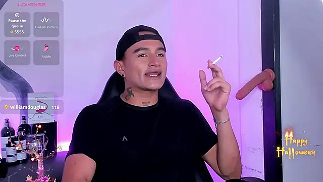 LiamDeep online show from October 19, 9:29 pm