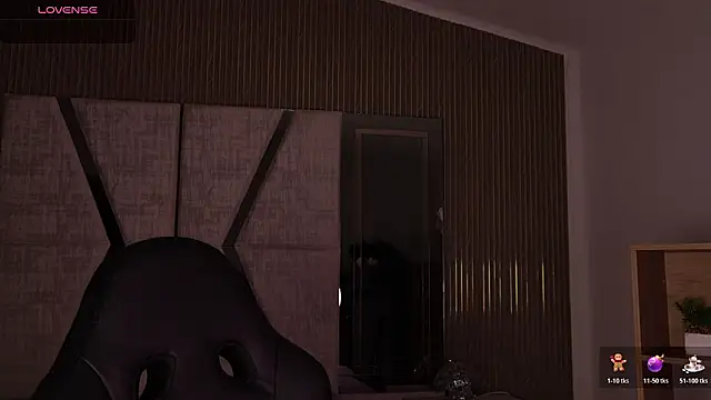 LiamDeep online show from February 4, 8:15 pm