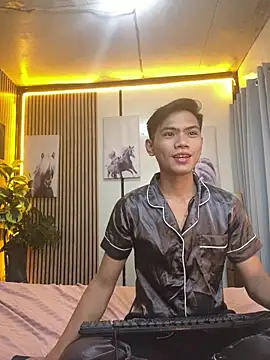 Snapshot of alex_cummer chatting on October 2, 9:24 am alex cummer online show from October 2, 9:24 am
