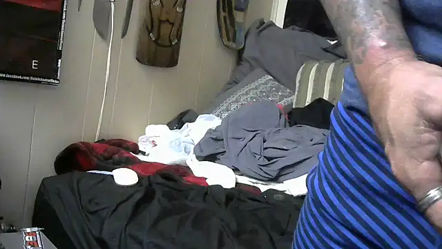 crassanova online show from March 13, 9:50 am