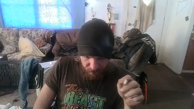 Snapshot of Poundtown1226 chatting on September 9, 1:32 pm Poundtown1226 online show from September 9, 1:32 pm