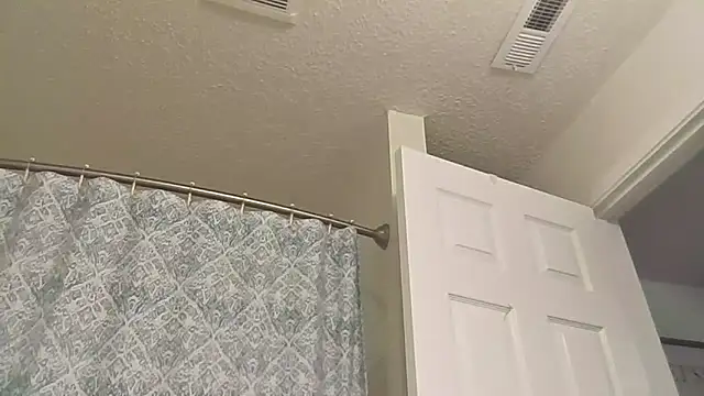 sexybigdick04 online show from March 27, 9:27 pm