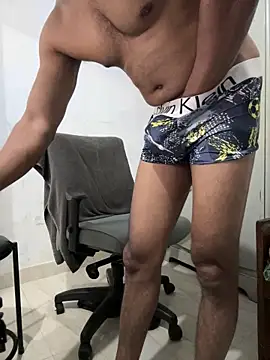 Vineeth3906 online show from April 19, 6:10 pm