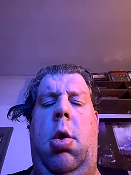 Stephanie1984 online show from November 4, 3:51 am