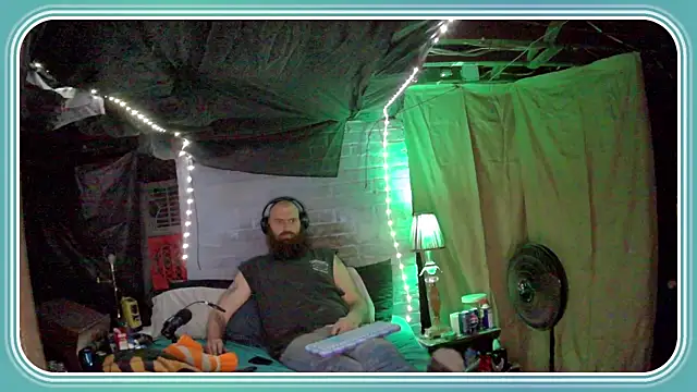 Cowboy815 online show from November 18, 1:09 am