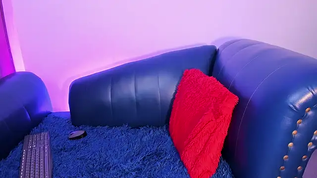 LittleDanny  online show from April 22, 3:50 pm