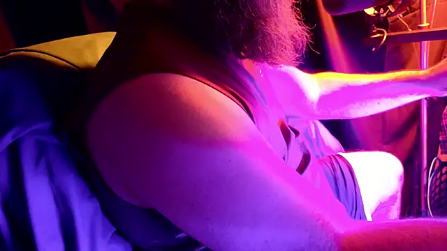 jj7779SC online show from March 19, 11:30 pm