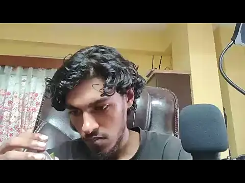 Snapshot of thecatfish chatting on September 14, 10:28 am thecatfish online show from September 14, 10:28 am