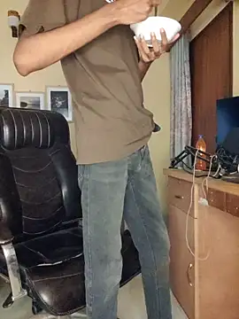 thecatfish online show from October 26, 4:25 am