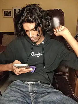 thecatfish online show from November 12, 2:01 pm