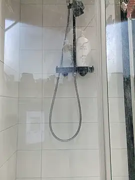 PrettyBoyNickyxh online show from November 5, 7:32 am