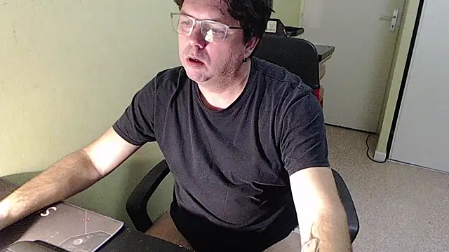 blueandwhite1 online show from January 13, 5:28 pm