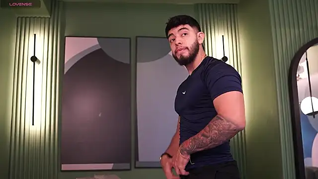 Snapshot of Nick_Vans chatting on October 7, 12:31 pm Nick Vans online show from October 7, 12:31 pm