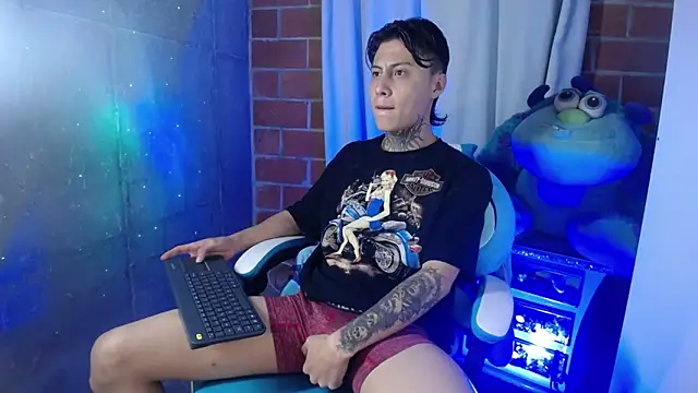 anaximandro hot online show from November 12, 6:41 am