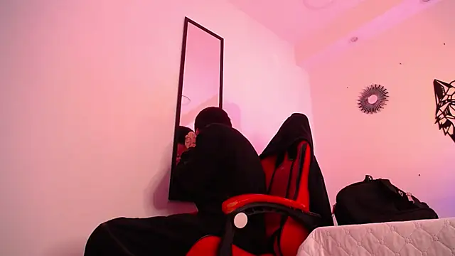 Anhonymus  online show from December 16, 4:30 am