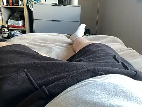 NathNaughtyy online show from April 5, 12:56 pm