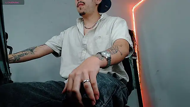 liamty luxor online show from February 6, 5:48 am