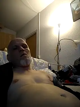 NacktDaniel online show from November 6, 6:33 pm