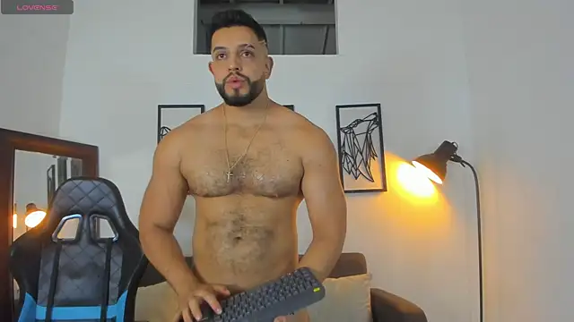 Snapshot of Justin_kingX7 chatting on October 8, 1:43 am Justin kingX7 online show from October 8, 1:43 am