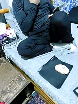 yazinyazin1 online show from March 10, 9:32 pm