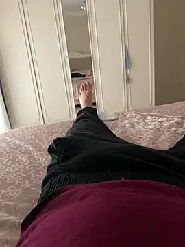 Snapshot of banuemre28 chatting on October 11, 7:01 am banuemre28 online show from October 11, 7:01 am