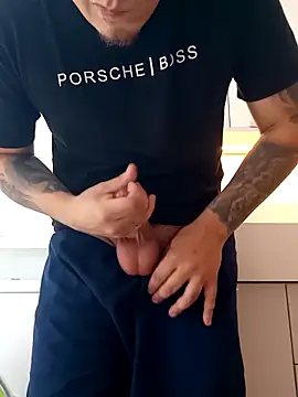 Snapshot of Brhryan chatting on September 18, 2:19 pm Brhryan online show from September 18, 2:19 pm