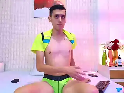 LuigiMarchetti online show from November 1, 9:08 pm