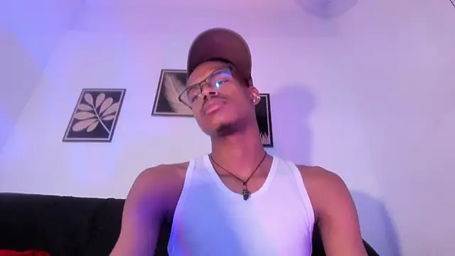 criss zuri online show from July 18, 12:43 pm