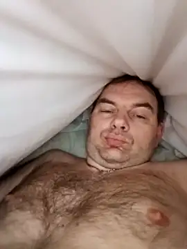 SummerArthur online show from April 16, 9:39 pm