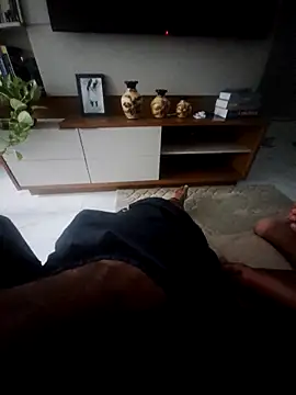 luis090488 online show from March 26, 12:59 am