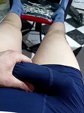 anis3g4 online show from December 21, 11:13 pm