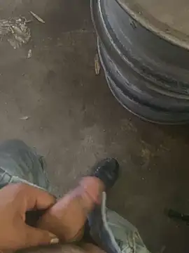 Chico031289 online show from October 28, 7:05 pm