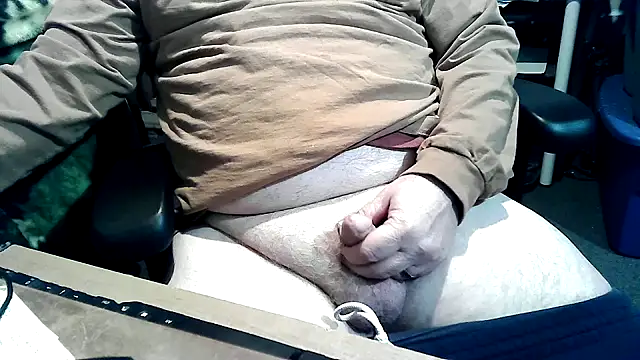 georgew62 online show from November 28, 4:48 am